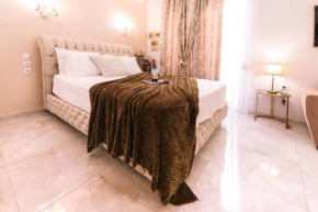 GOLDENSPACE exquisite suite near the port